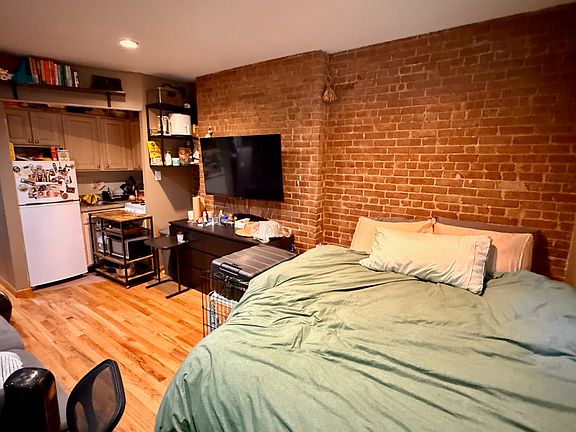 3rd image of 155 W 85th St APT 1A