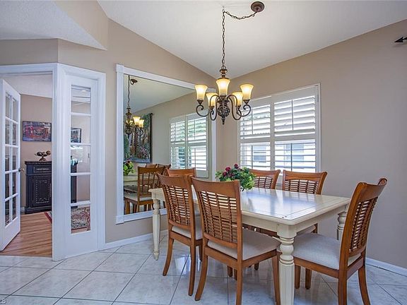 3rd image of 6432 Huntington Lakes Cir APT 201