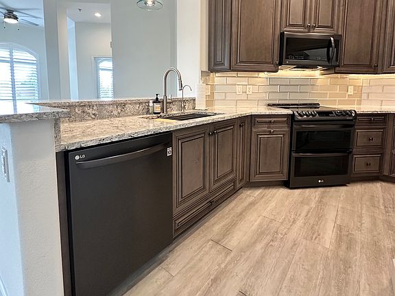 5th image of 11640 N Tatum Blvd Unit 3022