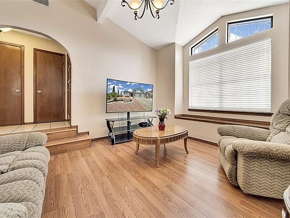 5th image of 1571 Cezanne Cir