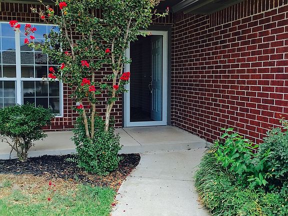 2nd image of 14604 Sylena Way