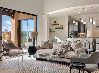11 Camino Maravilla, Santa Fe, NM 87506