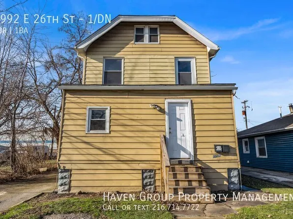 3992 E 26th St, Newburgh Heights, OH 44105