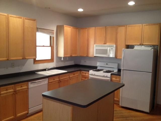 1st image of 2715 N Wayne Ave #1R