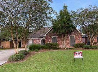 17616 Lake Azalea Dr, Baton Rouge, LA 70817