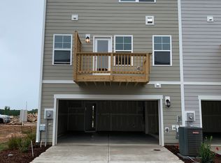 125 Nahunta Dr, Apex, NC 27539