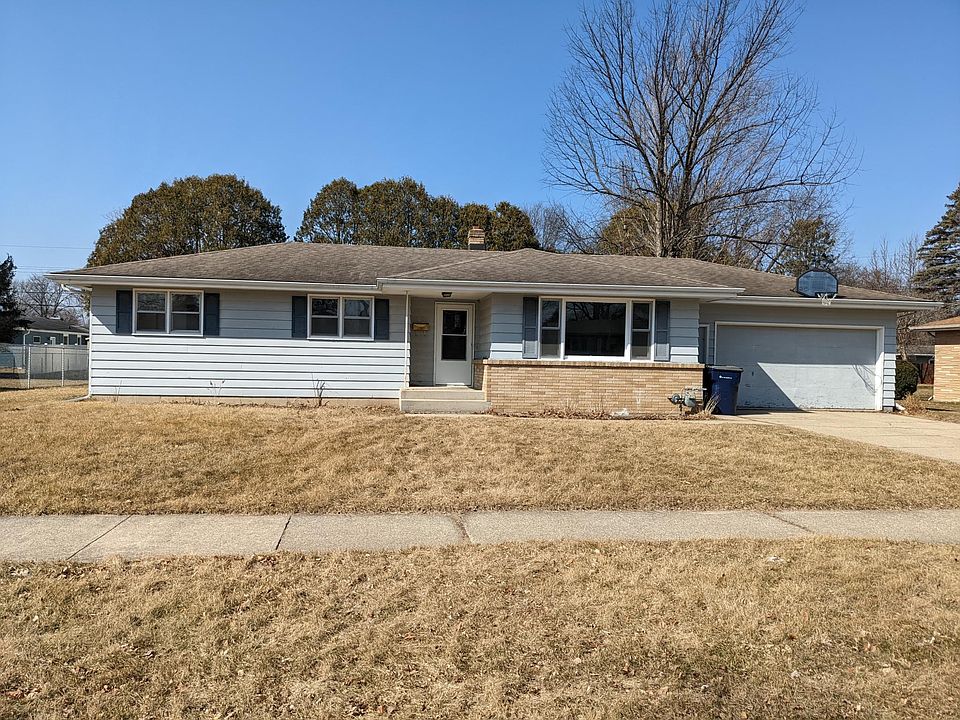 1st image of 1015 N Sumac Dr
