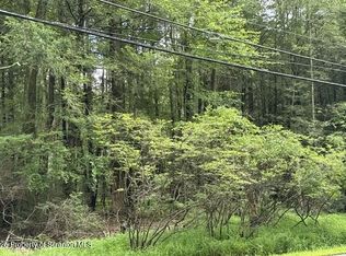 35 Foothill Rd, Albrightsville, PA 18210