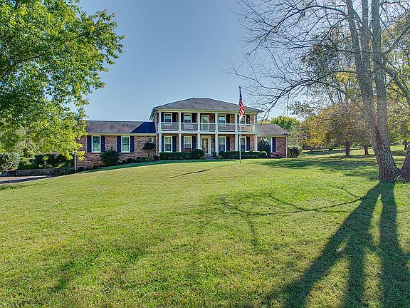 2nd image of 1027 Lake Colonial Dr