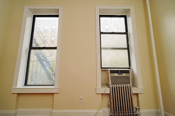 Rented by Dom & E Property Management | media 15