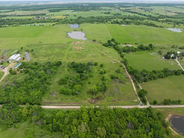 E 250th Rd, Vinita, OK 74301