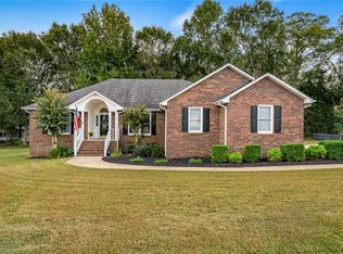 112 Canebrake Dr, Anderson, SC 29621