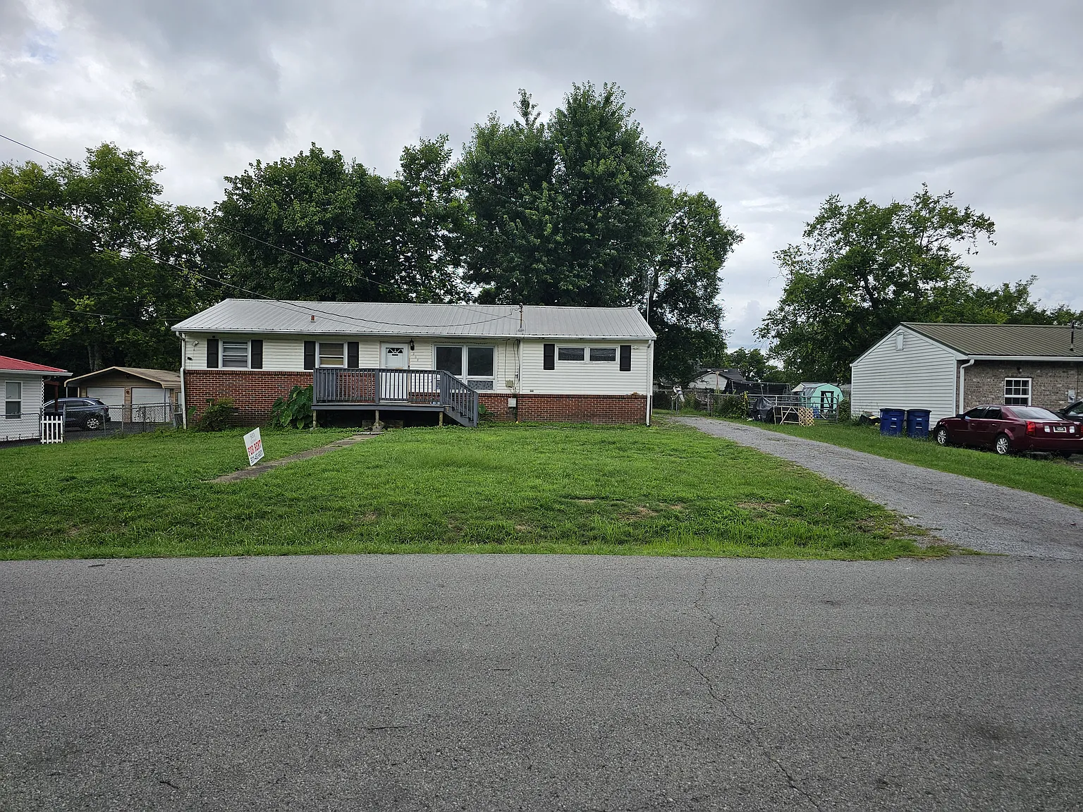 4 bed, 1500 sqft, $1,700 — Photo 1