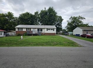 208 Chestnut Dr, Shelbyville, TN 37160