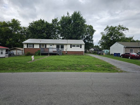 208 Chestnut Dr