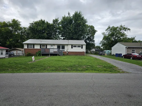 208 Chestnut Dr, Shelbyville, TN 37160