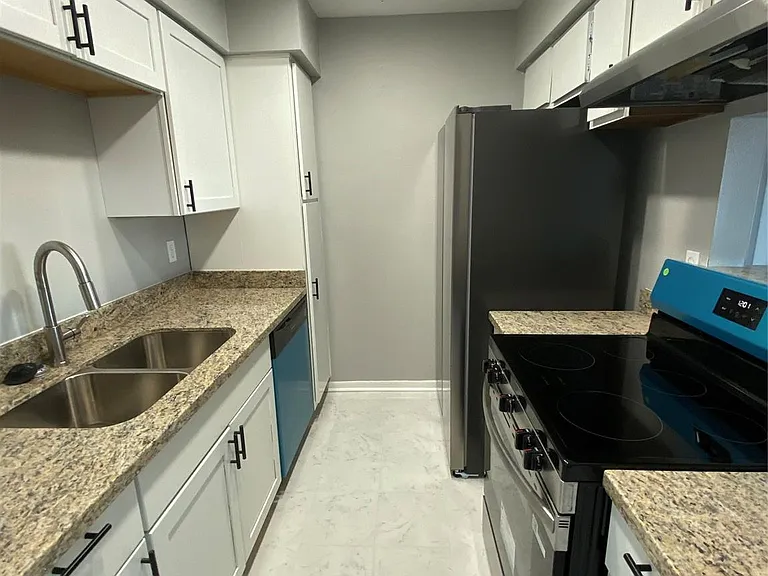 8431 Hearth Dr #23 — Photo 2