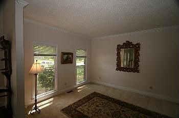 3rd image of 100 Sanoma Dr