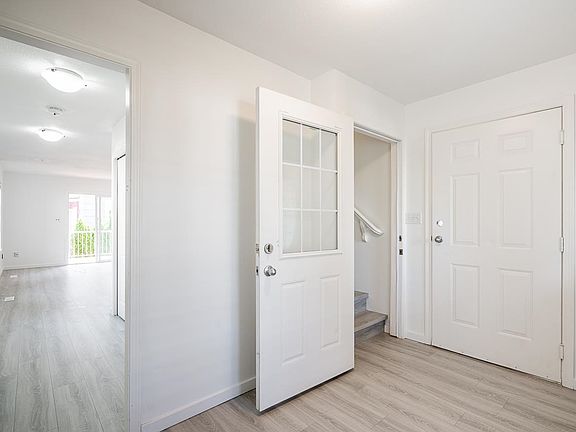 5th image of 9570 A Hazel St