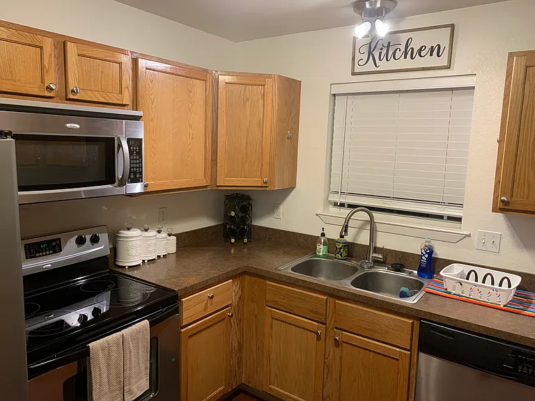 324 Patriot Dr — Photo 5