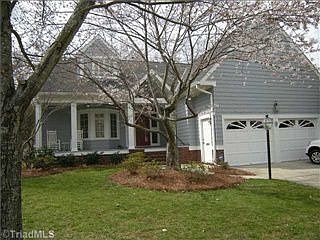 1st image of 10 Sommerton Dr