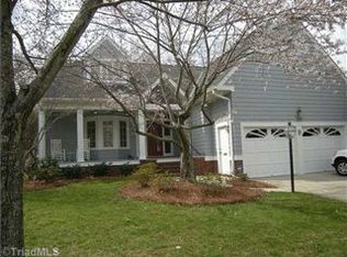 10 Sommerton Dr, Greensboro, NC 27408