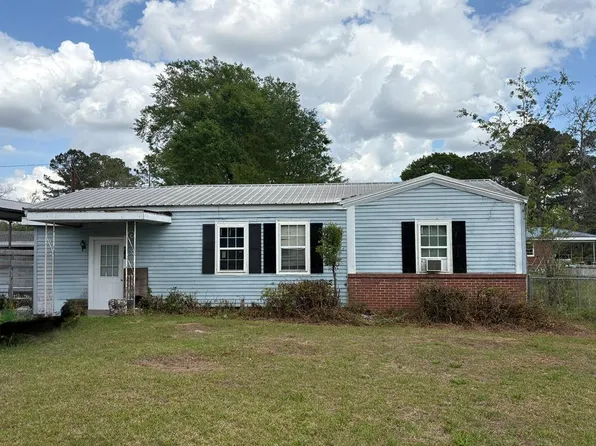 606 S Apricot St, Ocilla, GA 31774