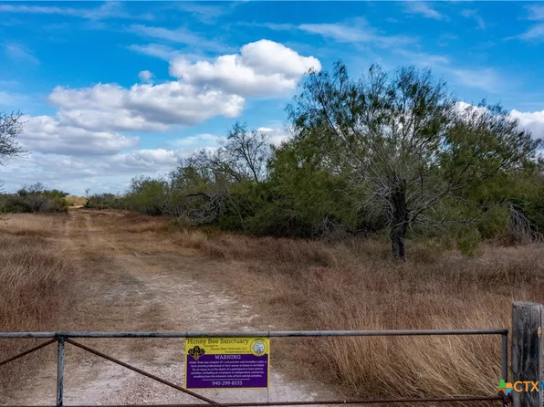 935 State Highway 2441 S, Beeville, TX 78102