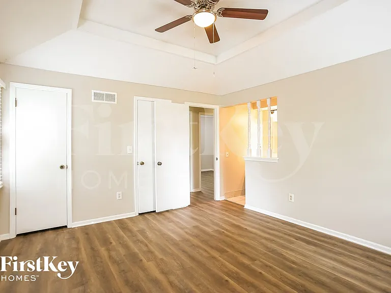1108 NE 97th St — Photo 10