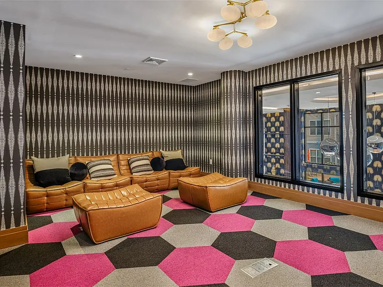 Halstead Parsippany — Photo 41