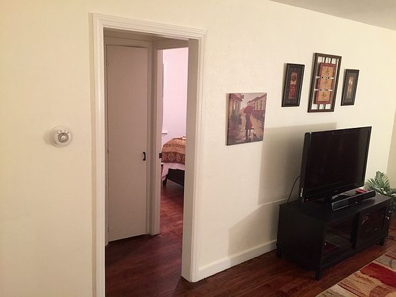 3rd image of 2217 Linden St
