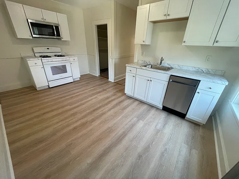 20 Fairmount St #4 — Photo 3