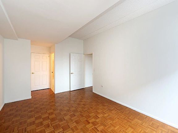 5th image of 95 Worth St #412