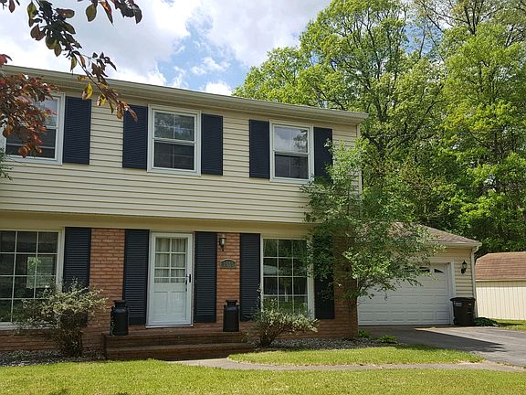 2nd image of 1619 N Dade Dr