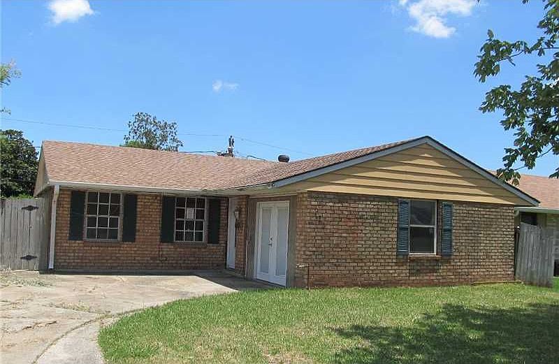 1st image of 120 Carita Dr
