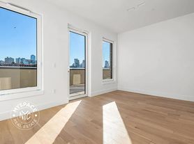 58 Vanderbilt Ave, Brooklyn, NY