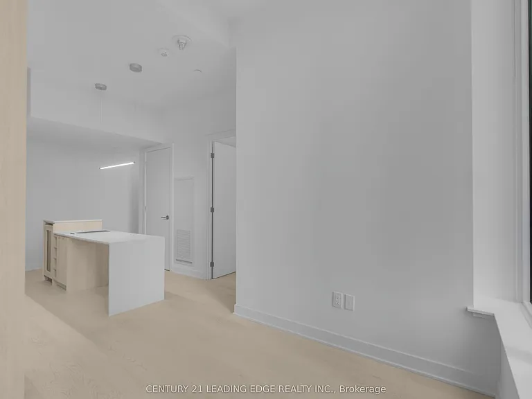 11 Yorkville Ave #3005 — Photo 19