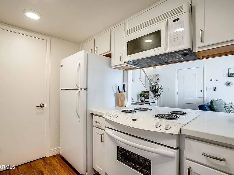 7906 E Keim Dr — Photo 18
