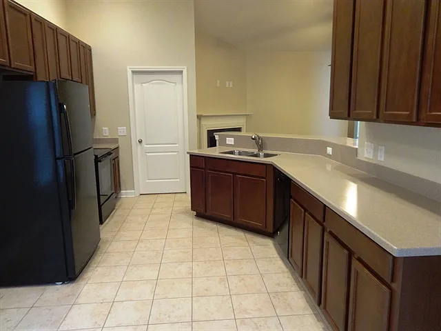 515 Crossland Dr — Photo 5