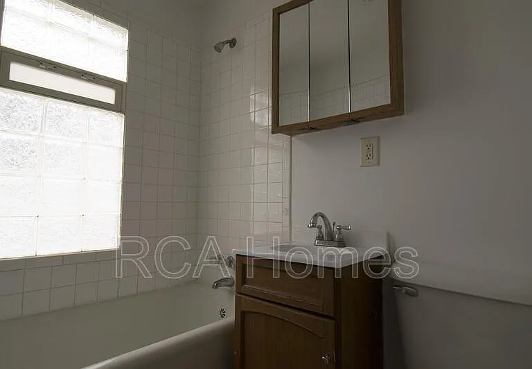 901 N Linwood Ave — Photo 6