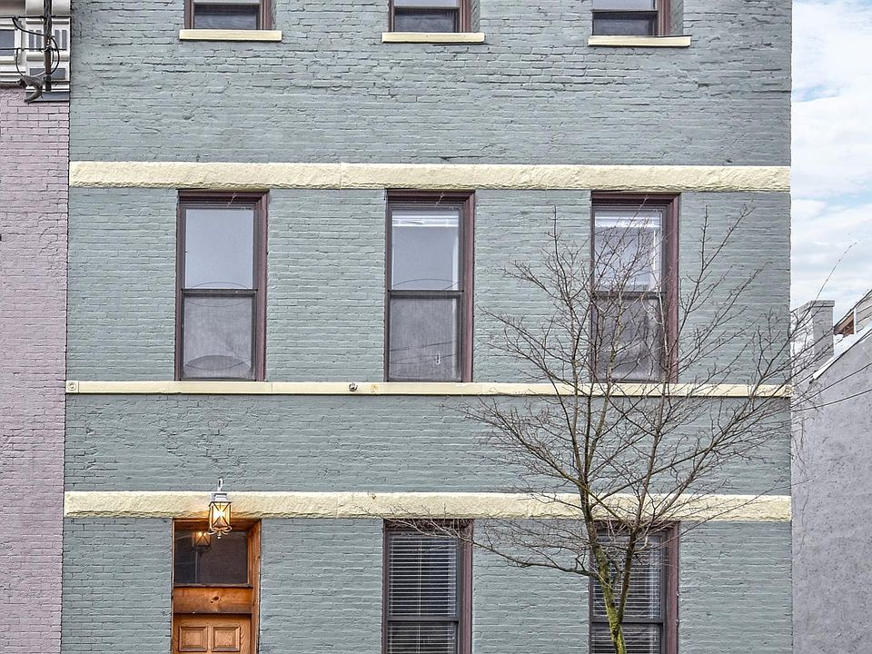 1st image of 207 Mulberry St #2