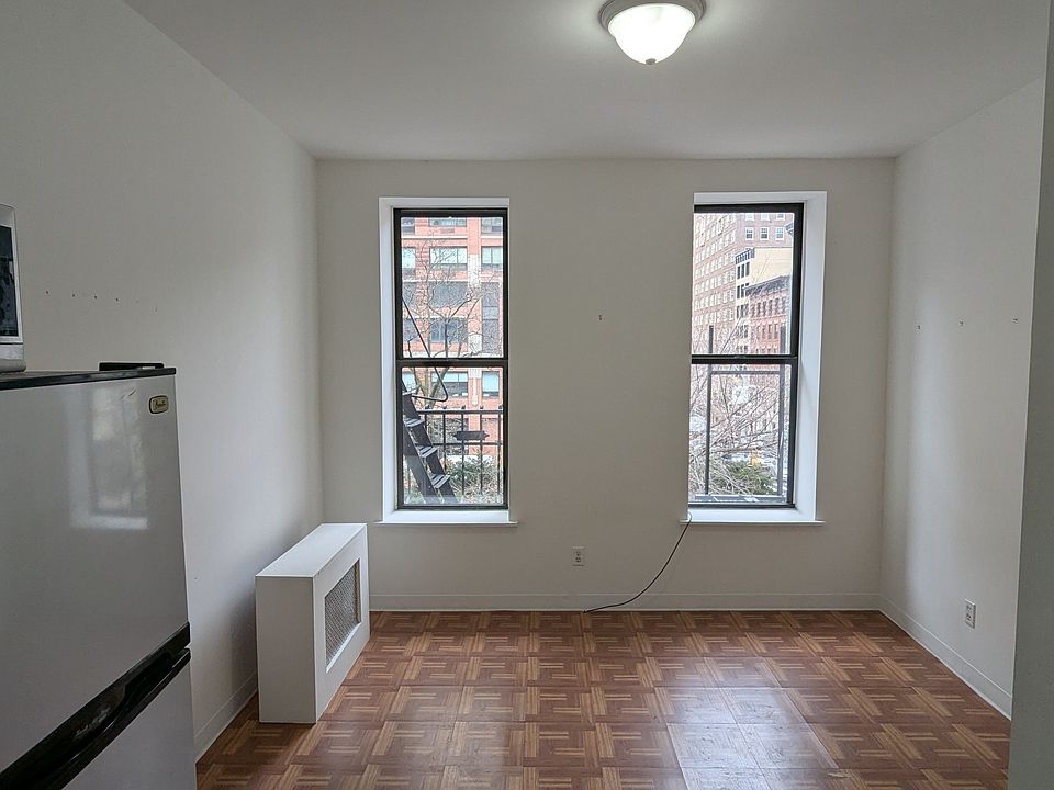 1st image of 2534 Broadway APT 2B