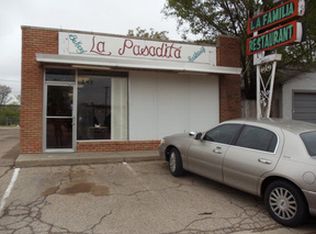 245 W Lubbock St, Slaton, TX 79364