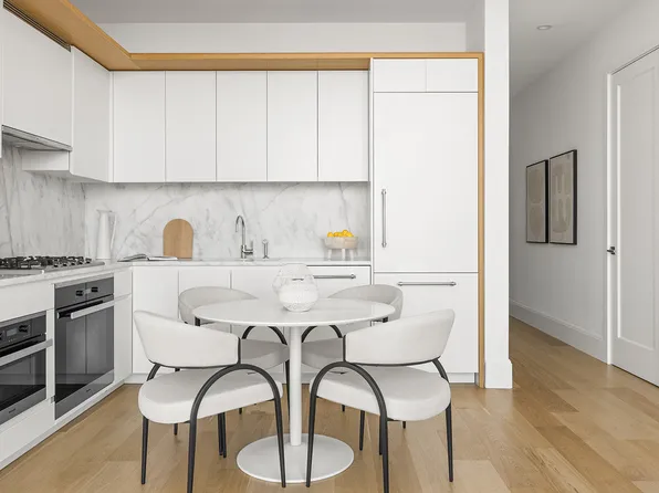 368 3rd Avenue image 4 of 18