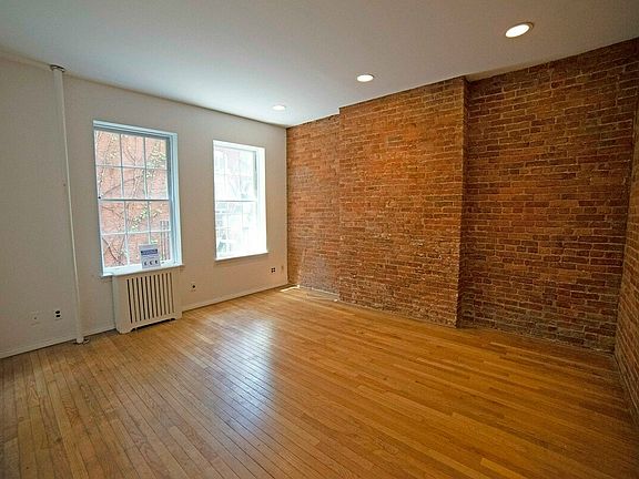 3rd image of 1705 1st Ave APT 2RS