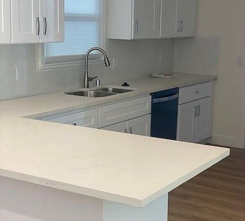 4th image of 713 Diablo Ave