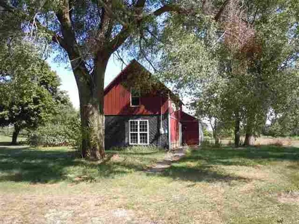 503 S Starke St, Hamlet, IN 46532