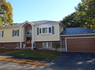 35 Sanders Dr, Saugus, MA 01906