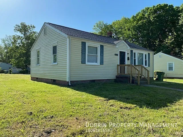 3 bed, 1104 sqft, $1,950 — Photo 3