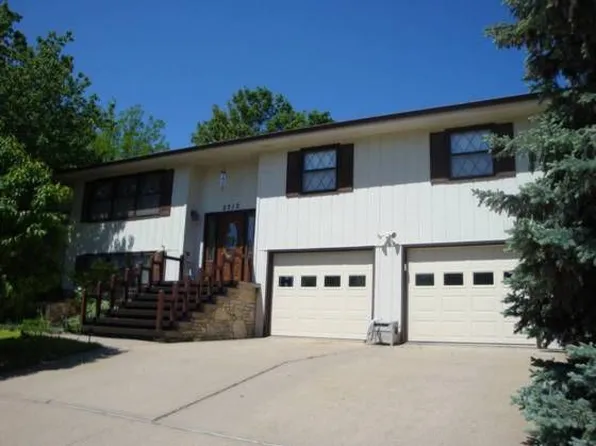 2712 Aspen Way, Manhattan, KS 66503